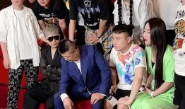 二驴爆料老葛视频播放在线观看,老葛视频播放，独家在线观看攻略