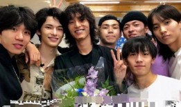 娱乐圈吃瓜爆料哇唧唧哇,哇唧唧哇内部风云再起，吃瓜群众纷纷围观