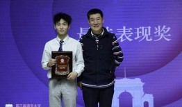 李飞爆料分享视频在线观看,揭秘视频在线观看背后的精彩瞬间